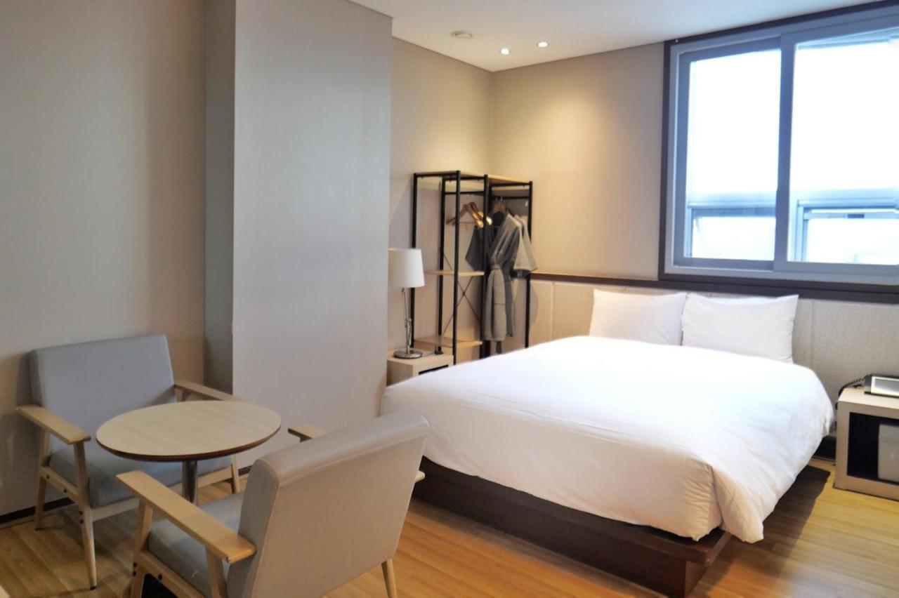 Rosana Hotel Seoul Exterior photo